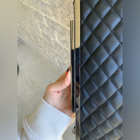 NEWLOOK Black Quilted Faux Leather Medium Shoulder Bag Clutch Purse LIKE NEW - Picture 11 of 16